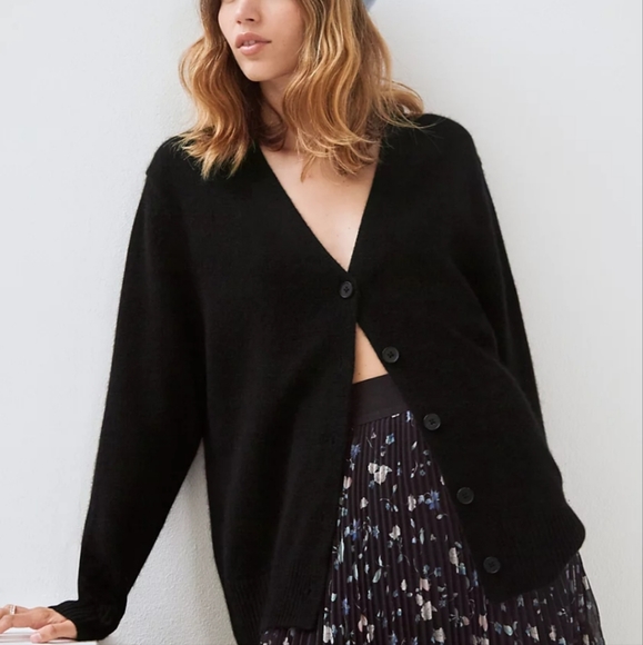 Aritzia cashmere cardigan - Picture 3 of 7